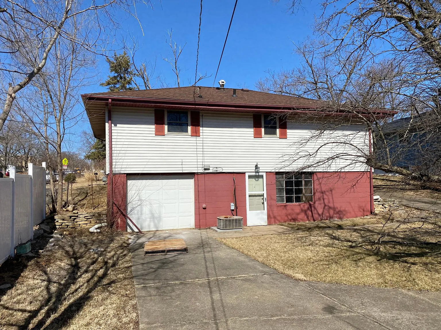 3 bed, 1350 sqft, $1,850 — Photo 3