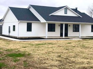 12766 Harvest Ln, Marion, IL 62959