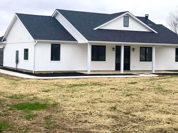 12766 Harvest Ln, Marion, IL 62959