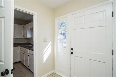 2nd image of 1536 Coombs Dr #1