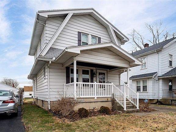 3rd image of 1828 Rosemont Blvd