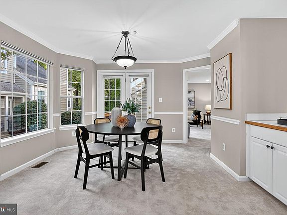 3rd image of 305 Overlook Dr #305
