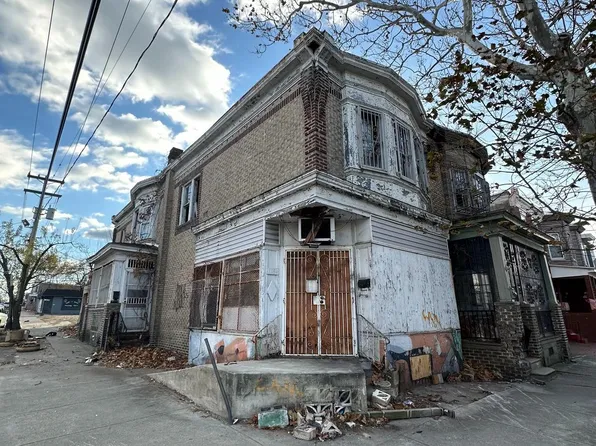 1194 Atlantic Ave, Camden, NJ 08104