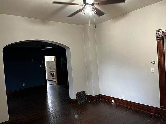 5th image of 307 S 2nd Ave