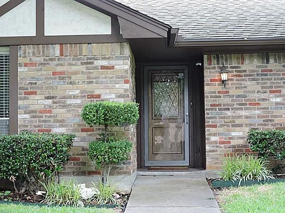 2nd image of 139 Naples Dr