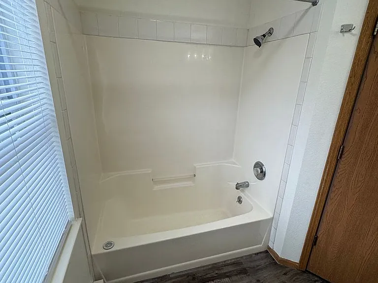 90 E Gridley Ave — Photo 30