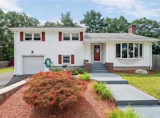 2 Old Great Rd, Lincoln, RI 02865