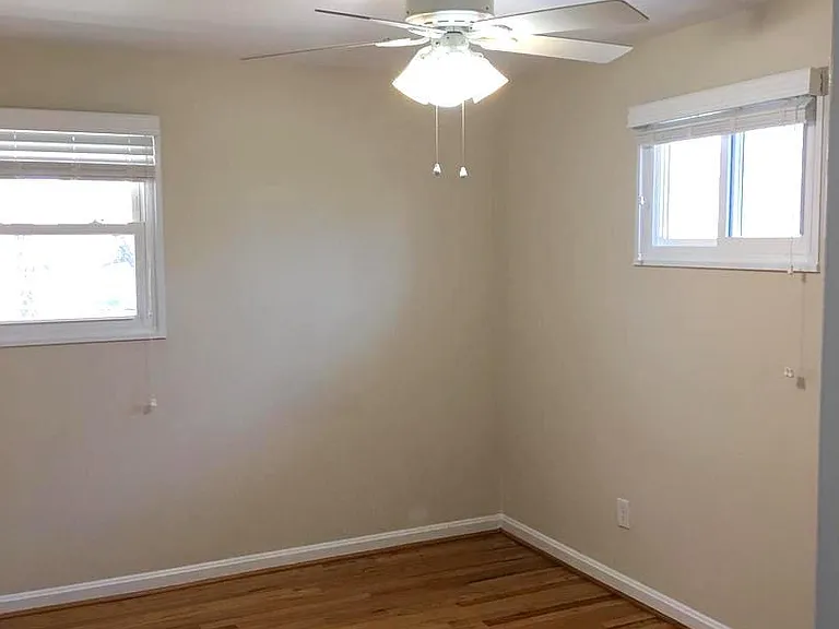 6300 Maiden Ln — Photo 15
