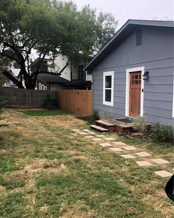 1802 berville Rd, Austin, TX 78721 Zillow