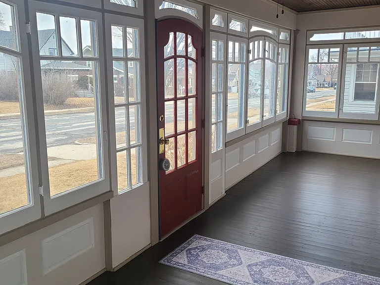 647 S Main St #2 — Photo 7