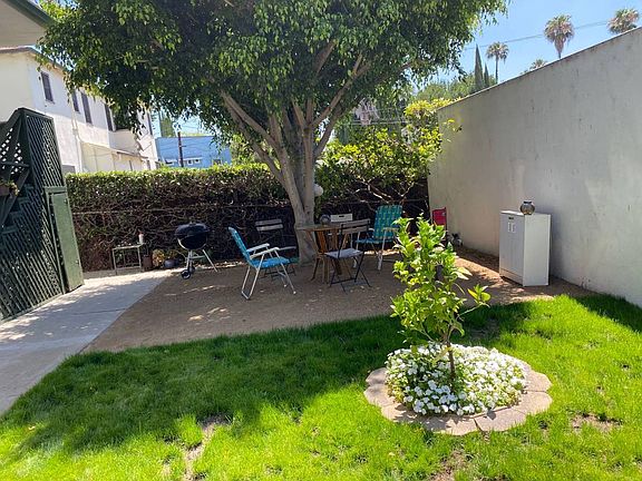 4th image of 3200 Rowena Ave #3202-1