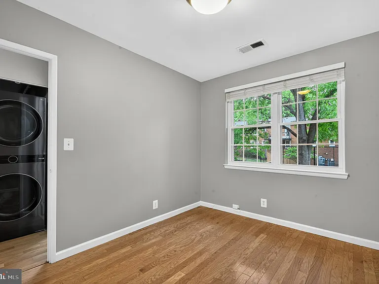 2812 S Wakefield St #D — Photo 19