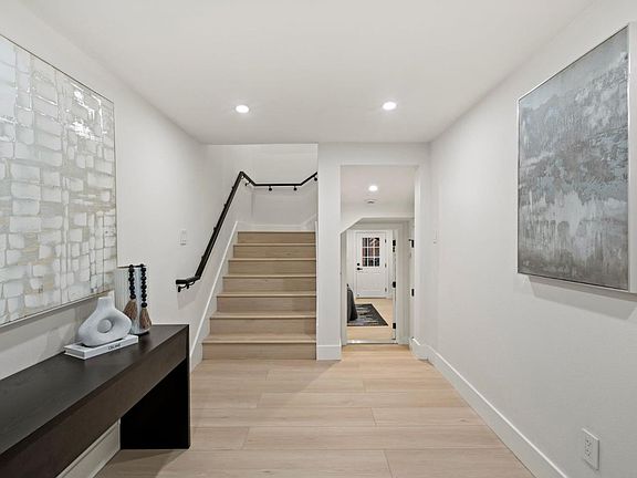 5th image of 281 Mastick Ave