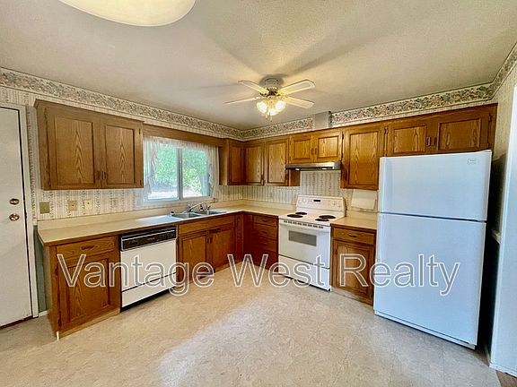 4th image of 651 Hardie Ct