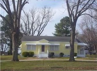 33 Myrtle St, Lavonia, GA 30553