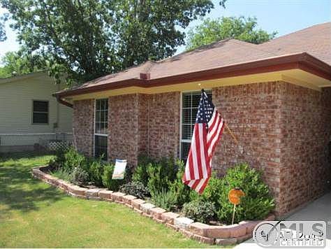 3rd image of 2512 Post Oak Ave