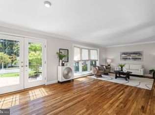 8206 Langbrook Rd, Springfield, VA 22152