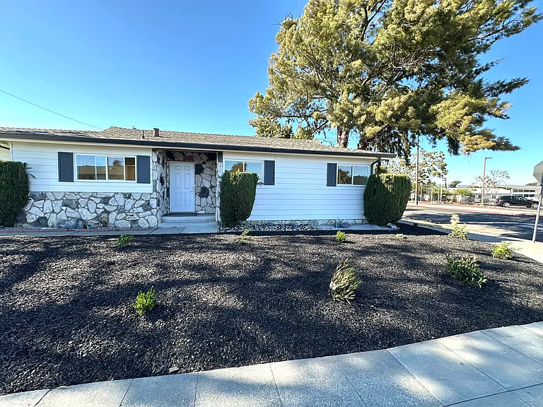 7777 Shannon Ave — Photo 1