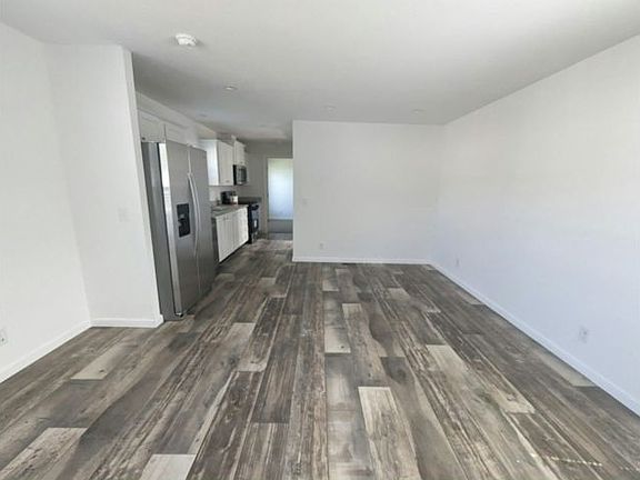 2nd image of 107 Maple Dr #46