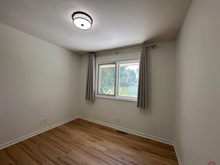 1839 W Arlington Cir — Photo 28