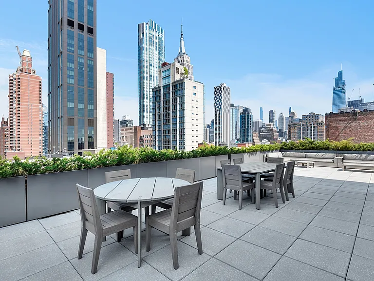 407 Park Ave S #20F — Photo 10