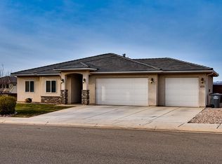 3225 E Maple Mountain Dr, St George, UT 84790
