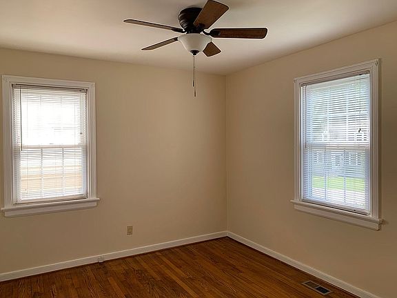 2nd image of 19 N Linden Ave