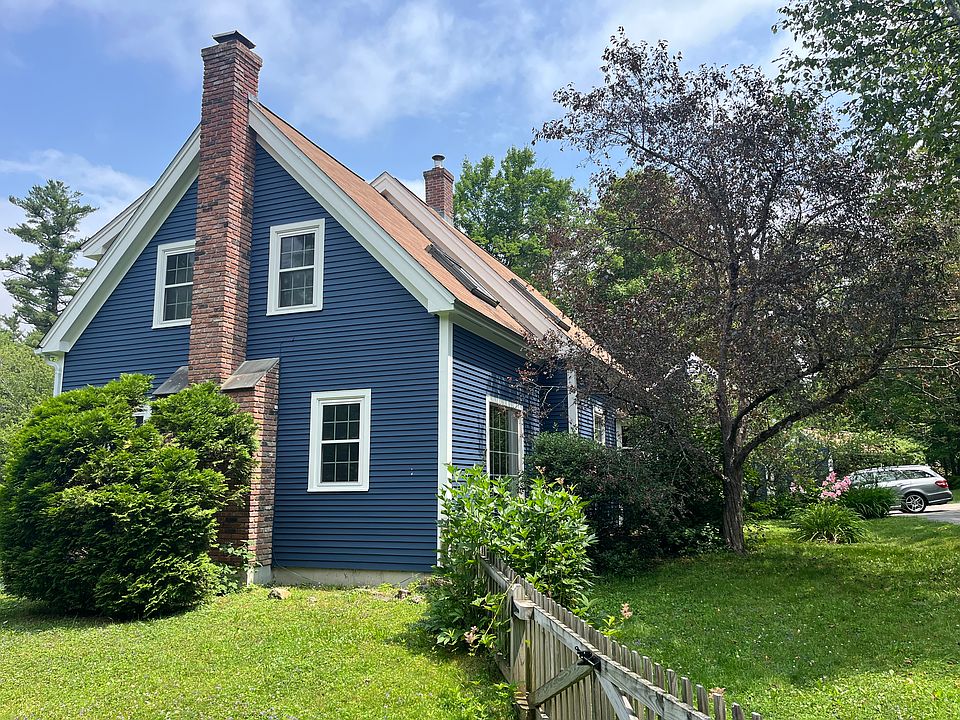1st image of 18 Chalk Pond Rd
