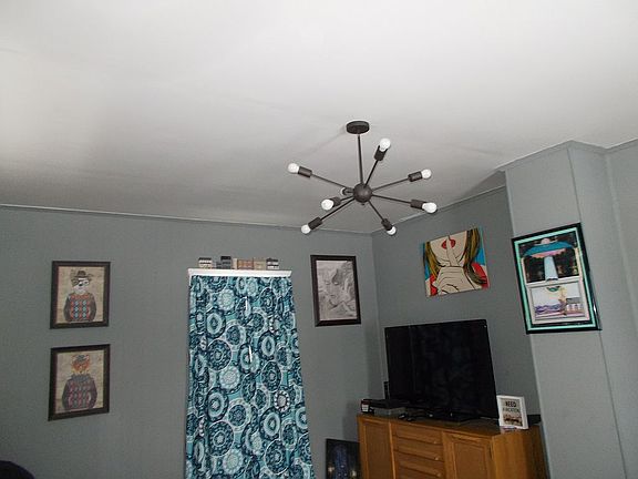 4th image of 35 16th St NW