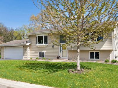 6766 Cottonwood Ln N, Maple Grove, MN, 55369