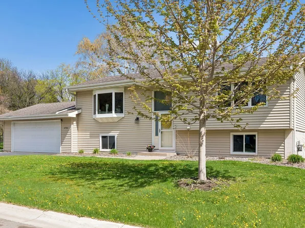 6766 Cottonwood Ln N, Maple Grove, MN 55369