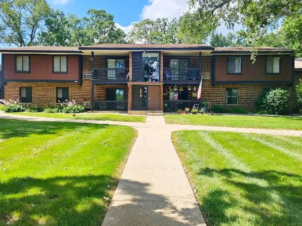 4618 W Northfox Ln, McHenry, IL 60050