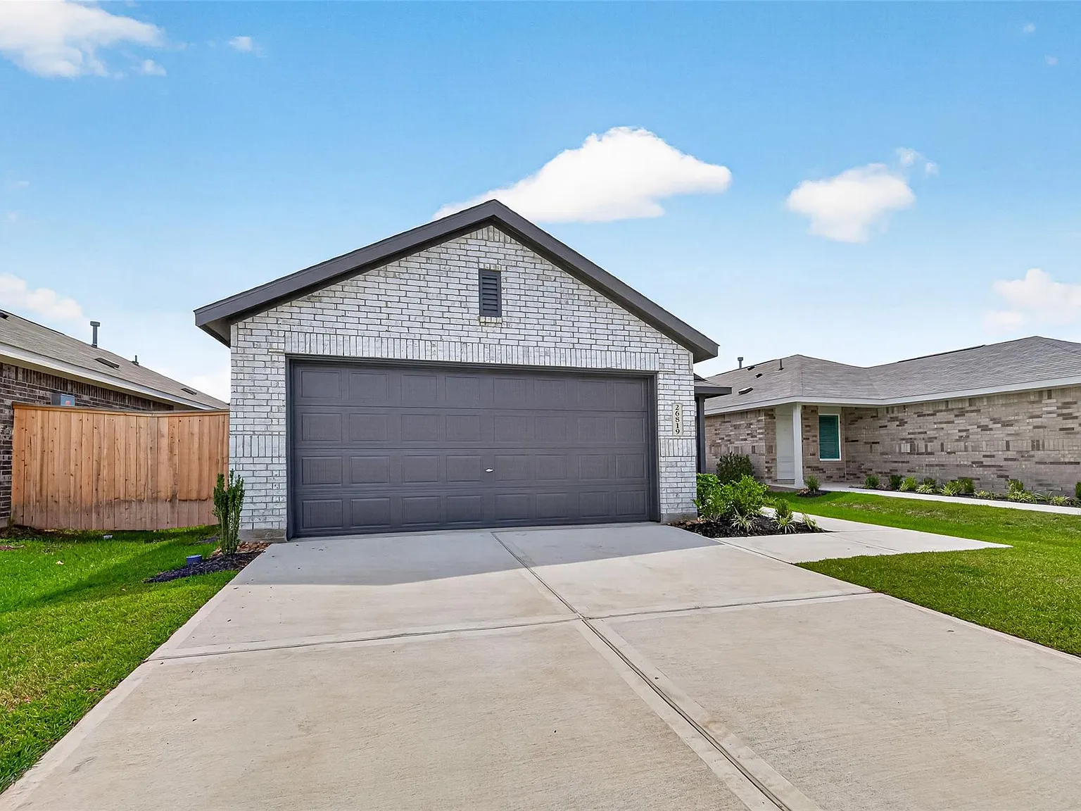 4 bed, 2.0 bath, 1656 sqft, $2,150 — Photo 4