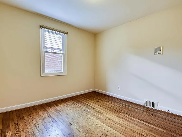 210 E Hamilton Ave — Photo 14