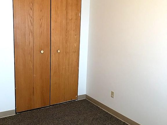 5th image of 2415 4th Ave N APT 13