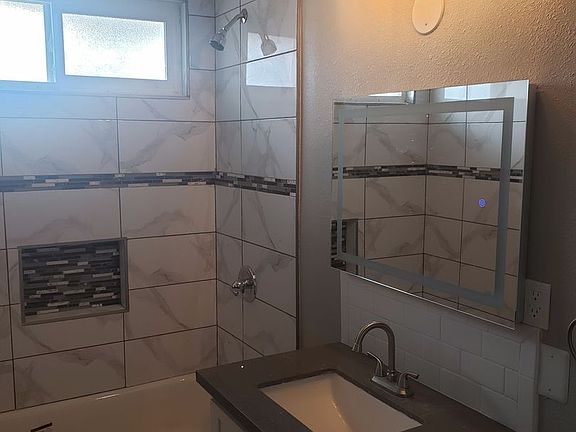4th image of 7029 Stafford Ave APT D