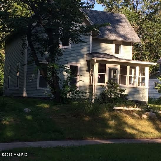2nd image of 145 Park Ave