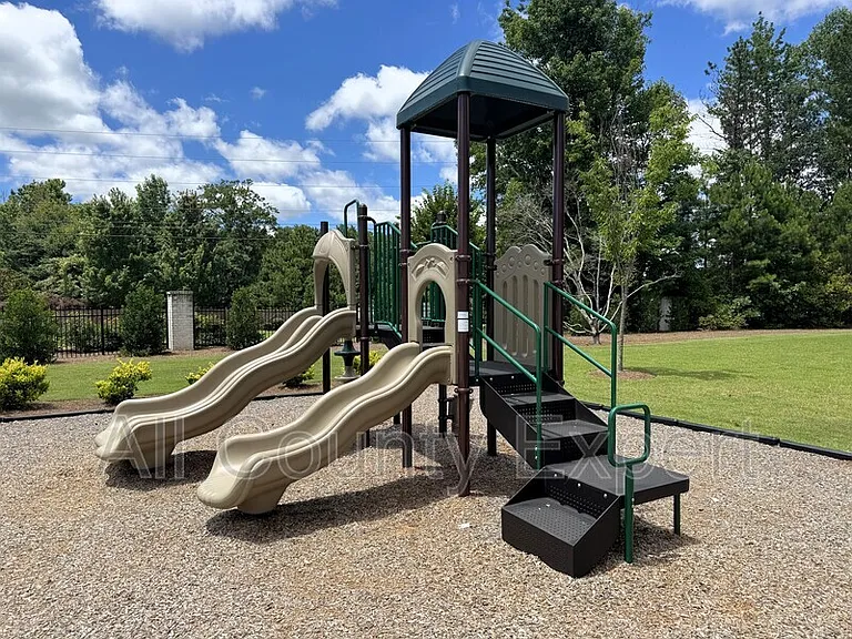 2817 Beacon Bend Xing — Photo 30