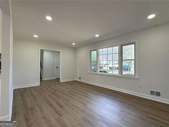 5th image of 2972 Pathview Ln
