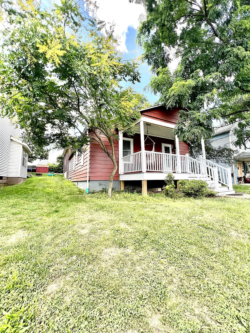 712 Madison Ave photo 1