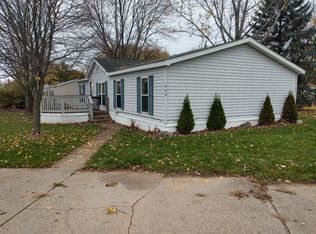 608 Fleddermouse, Novi, MI 48374