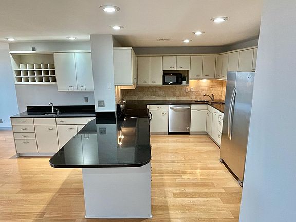 2nd image of 1502 S Boulder Ave APT 23B