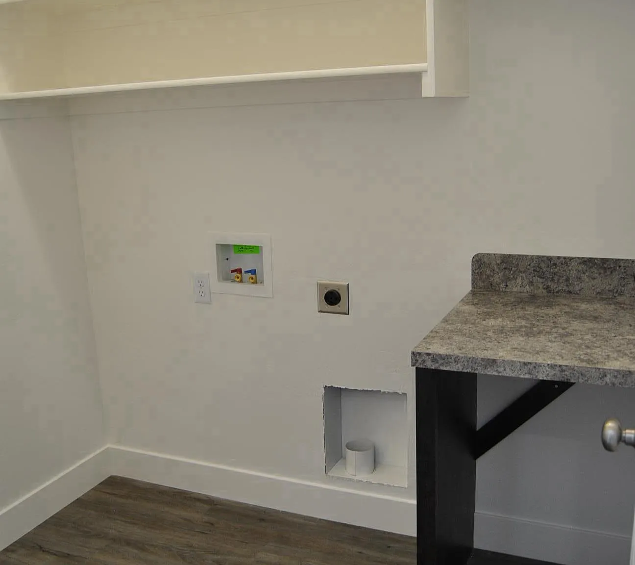 6 bed, 2730 sqft, $2,350 — Photo 3