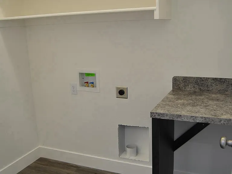 3424 Ventura Ave — Photo 3