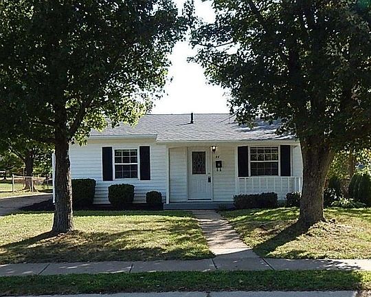 2nd image of 44 Saratoga Dr