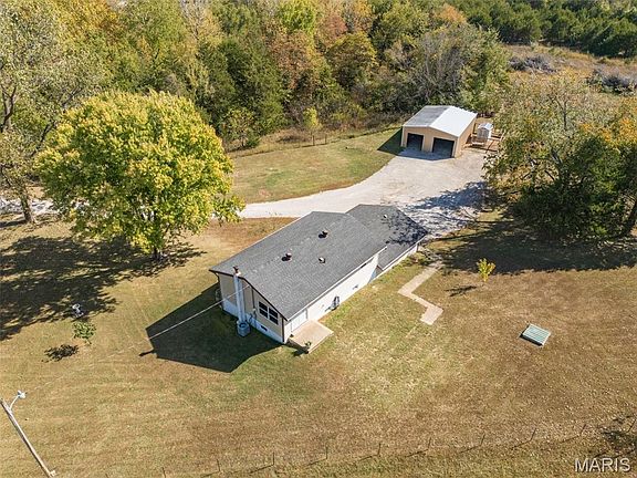 4th image of 10267 Sportsmans Rd