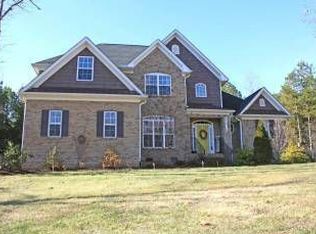 225 Laurel Crest Dr, Kannapolis, NC 28081