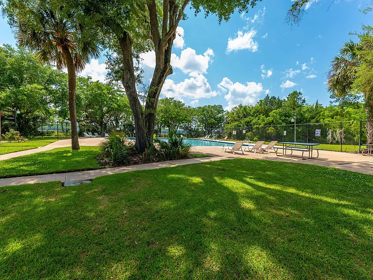 4589 Palm View Cir — Photo 25