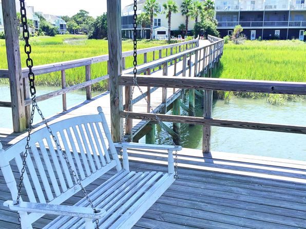 81 Sandbar Ln
