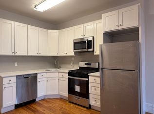 83 7th Ave APT 3, Brooklyn, NY 11217